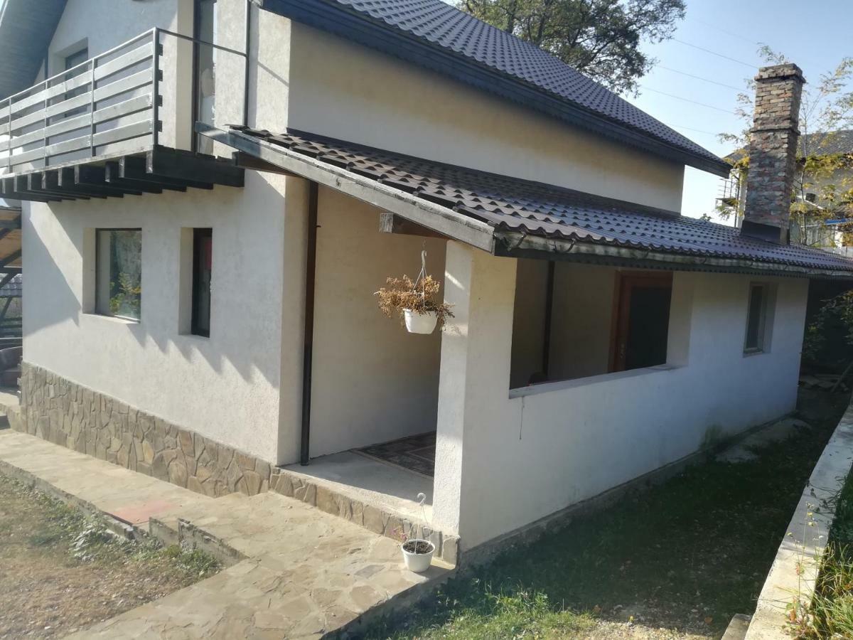 Vila Roxana Pangarati Buitenkant foto