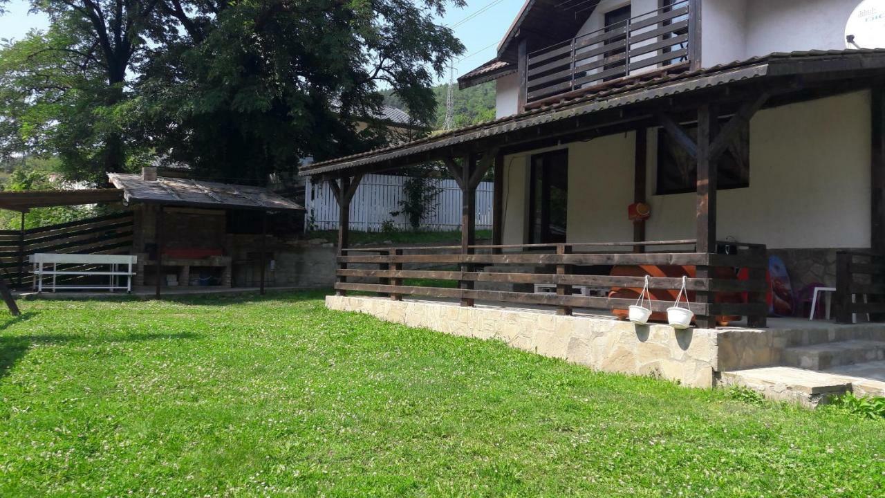 Vila Roxana Pangarati Buitenkant foto